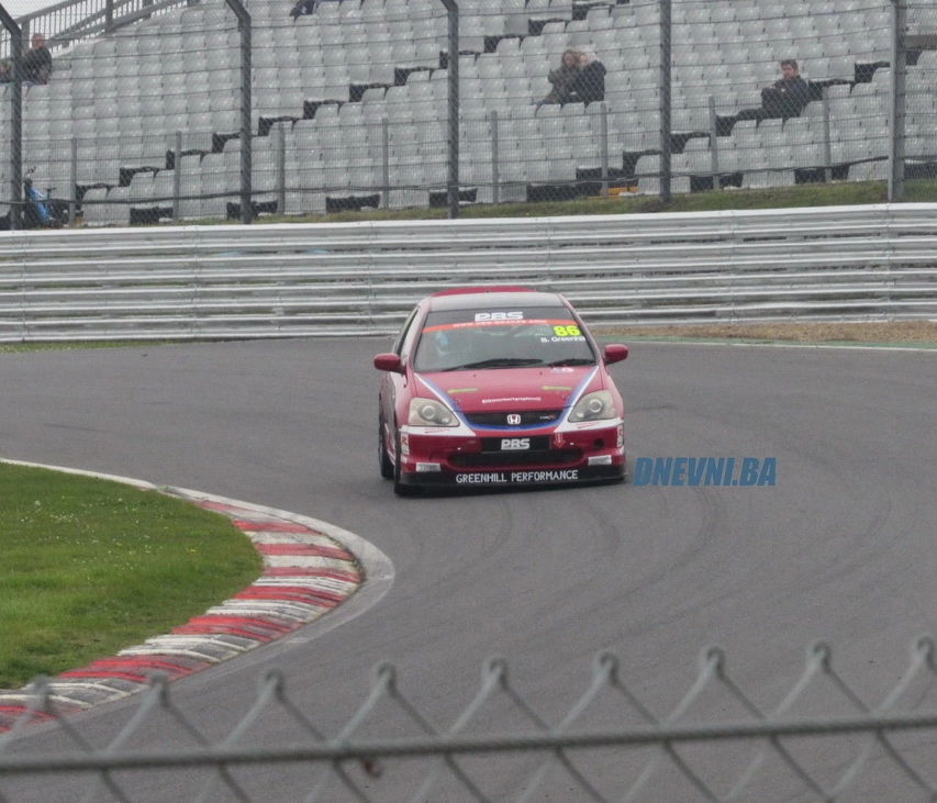 Brands hatch Civic Crveni Paddock Hill